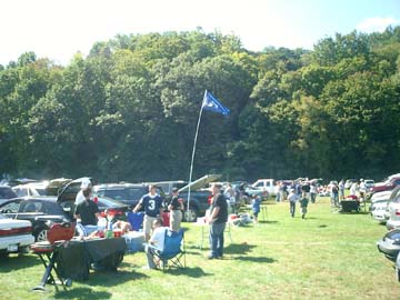 Tailgate_army.jpg