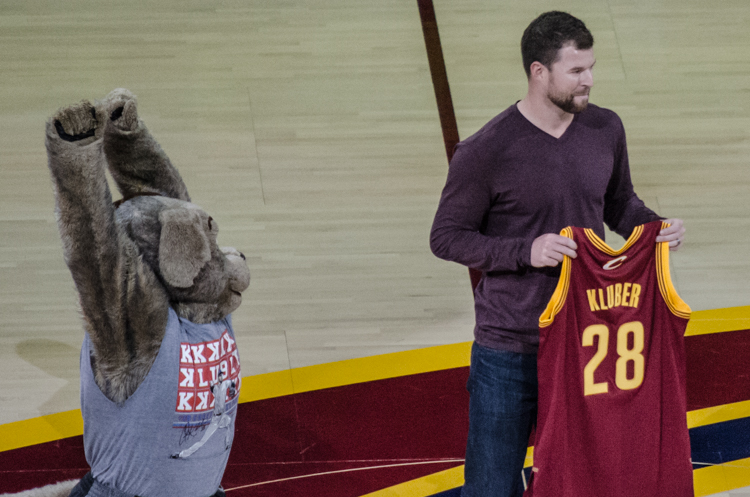 cavs_spurs_0005_2014.jpg